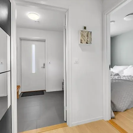 Kais Sauna, Jacuzzi, Cinema And Balcony House! Central Location Tromso Exterior photo