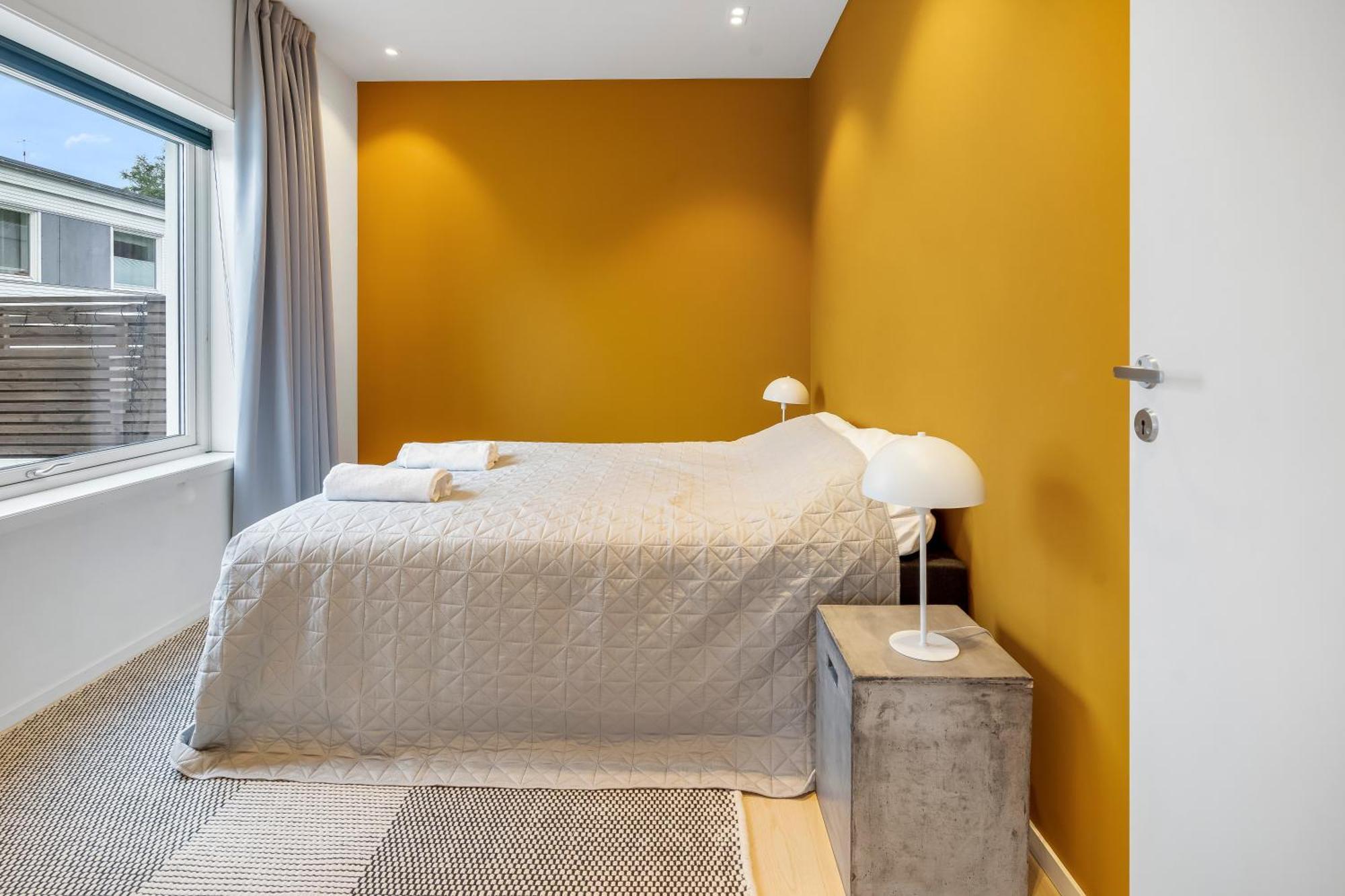 Kais Sauna, Jacuzzi, Cinema And Balcony House! Location *